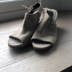 Alberto Fermani suede shoes